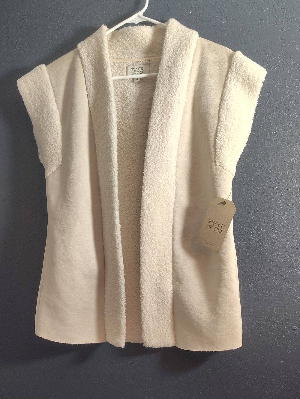 NWT FRYE and Co. Open front Faux Suede & Sherpa Vest Cream Ivory Small
